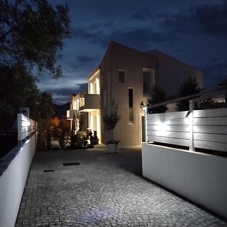 Villa Est 산테오도로 외부 사진